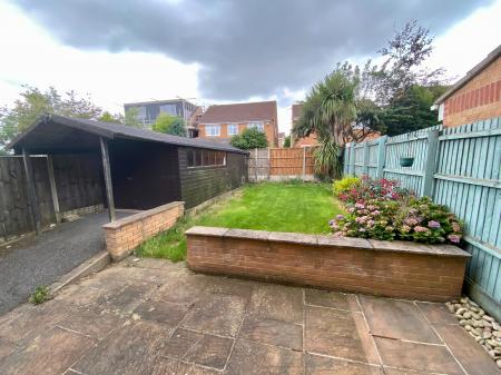 3 bedroom Semi-detached house to let in Glenalmond Close, Ashby-De-La-Zouch, LE65