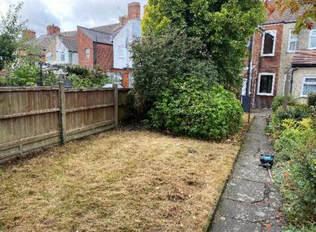 2 bedroom Terraced House to let in Highfield Street, Coalville, LE67