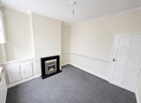 2 bedroom Terraced House to let in Highfield Street, Coalville, LE67