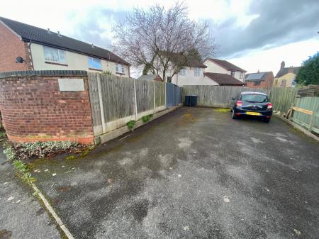 2 bedroom Terraced House to let in Elsdon Close, Whitwick, LE67