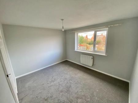 2 bedroom Terraced House to let in Elsdon Close, Whitwick, LE67