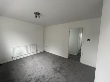 2 bedroom Flat to let in Market Place, Whitwick, LE67