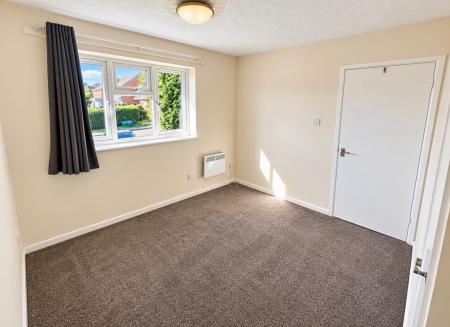 2 bedroom Semi-detached house to let in Orchard Way, Measham, DE12