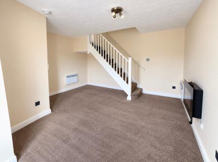 2 bedroom Semi-detached house to let in Orchard Way, Measham, DE12