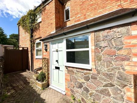 2 bedroom Terraced House to let in Maplewell Road, Woodhouse Eaves, LE12