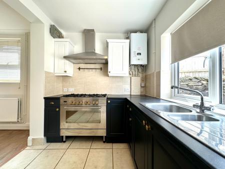 2 bedroom Terraced House to let in Maplewell Road, Woodhouse Eaves, LE12