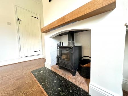 2 bedroom Terraced House to let in Maplewell Road, Woodhouse Eaves, LE12