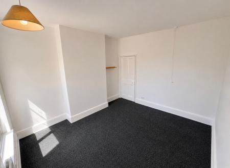 2 bedroom Terraced House to let in Oxford Street, Coalville, LE67