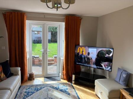 3 bedroom Semi-detached house to let in New Street, Donisthorpe, DE12