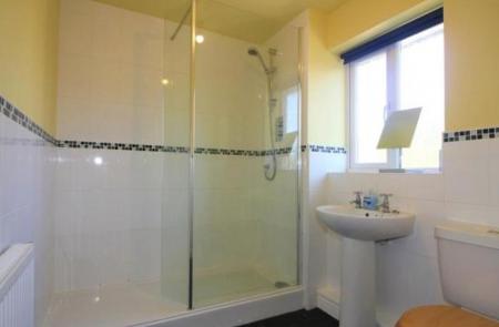 1 bedroom Flat to let in Drew Court, Ashby-De-La-Zouch, LE65
