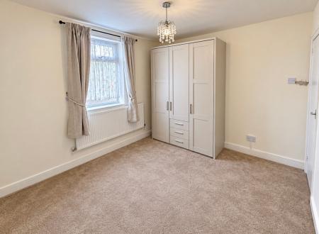 1 bedroom Flat to let in Chapel Street, Ibstock, LE67