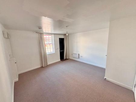 3 bedroom Terraced House to let in High Street, Measham, DE12
