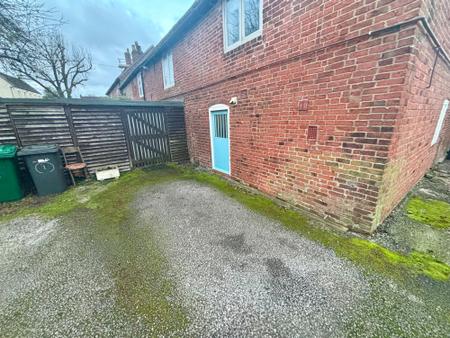 2 bedroom Terraced House to let in Main Street, Smisby, LE65