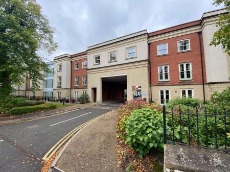 2 bedroom Flat to let in Station Road, Ashby-De-La-Zouch, LE65
