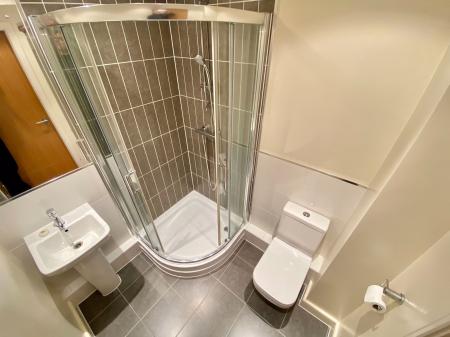 2 bedroom Flat to let in Station Road, Ashby-De-La-Zouch, LE65