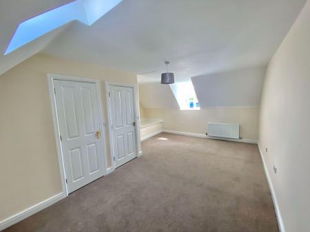 4 bedroom Terraced House to let in Ashby Road, Coalville, LE67