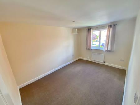 4 bedroom Terraced House to let in Ashby Road, Coalville, LE67