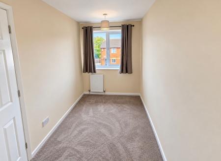 2 bedroom Terraced House to let in Glen Way, Coalville, LE67