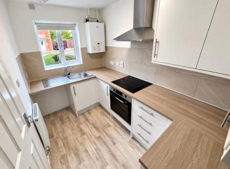 2 bedroom Terraced House to let in Glen Way, Coalville, LE67