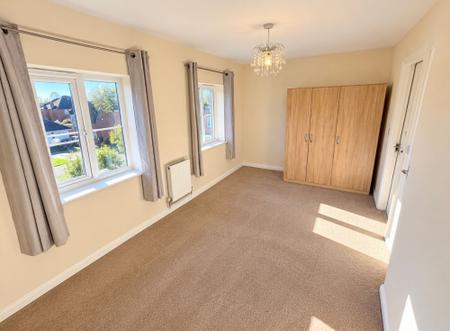 3 bedroom Terraced House to let in Lillehammer Drive, Coalville, LE67