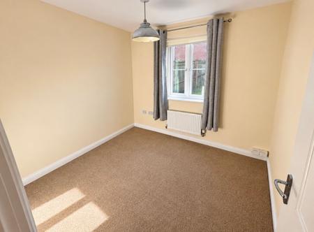 3 bedroom Terraced House to let in Lillehammer Drive, Coalville, LE67