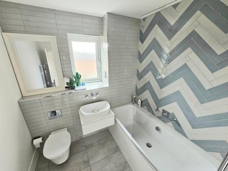 3 bedroom Semi-detached house to let in Citron Avenue, Coalville, LE67