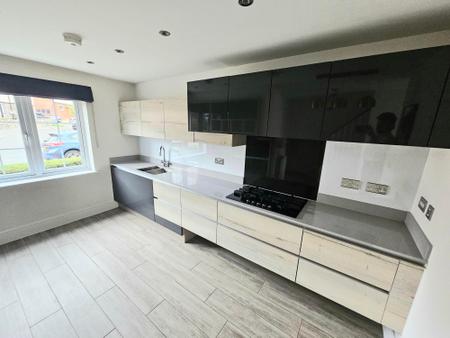 3 bedroom Semi-detached house to let in Citron Avenue, Coalville, LE67