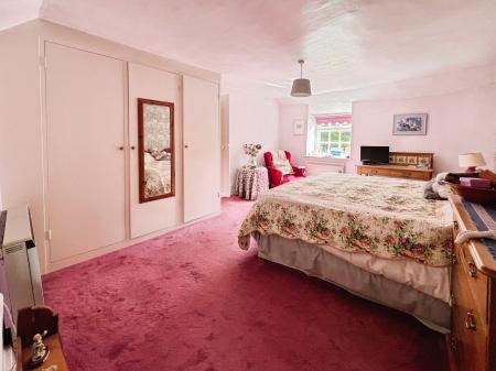 3 bedroom Character Property for sale in 12 Church Street, Corby Glen, Grantham, NG33