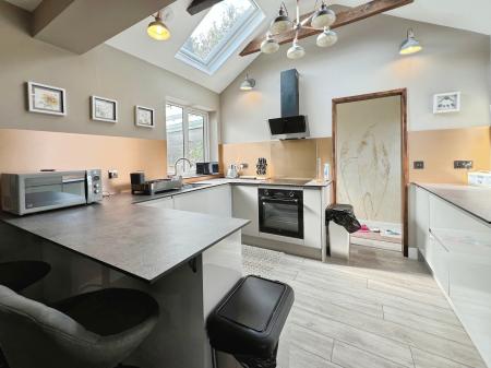 5 bedroom Detached house for sale in 12 Thistleton Lane, South Witham, Grantham, NG33