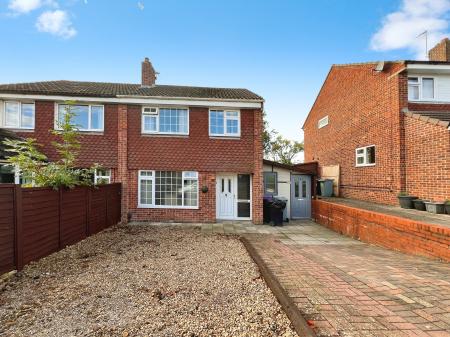 3 bedroom Semi-detached house for sale in Arnold Avenue, Gonerby Hill Foot, Grantham, NG31