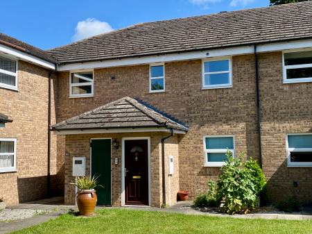 Arnoldfield Court, Gonerby Hill Foot, Grantham, NG31