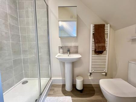 3 bedroom Semi-detached house for sale in Arundel Drive, Grantham, NG31