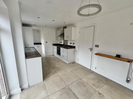 4 bedroom Detached house for sale in Balmoral Drive, Grantham, NG31