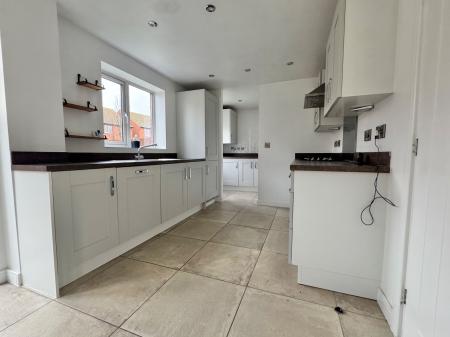 4 bedroom Detached house for sale in Balmoral Drive, Grantham, NG31
