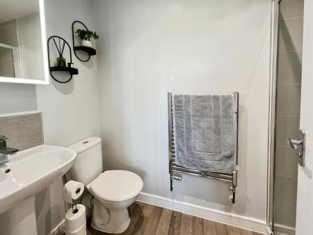 4 bedroom Detached house for sale in Balmoral Drive, Grantham, NG31