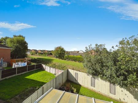 3 bedroom Detached house for sale in Baysdale Grove, Grantham, NG31