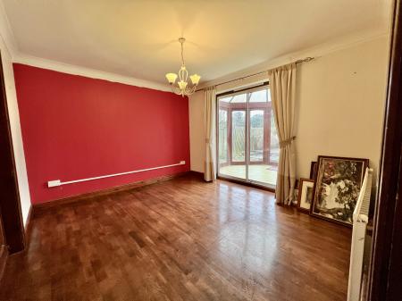 4 bedroom Detached house for sale in Bennington Close, Long Bennington, Newark, NG23
