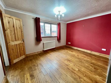 4 bedroom Detached house for sale in Bennington Close, Long Bennington, Newark, NG23