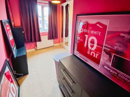 3 bedroom Semi-detached house for sale in Brittain Drive, Grantham, NG31