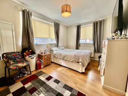 1 bedroom Flat for sale in Castlegate, Grantham, NG31