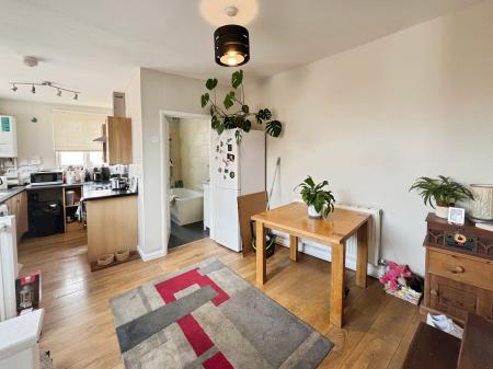 1 bedroom Flat for sale in Castlegate, Grantham, NG31