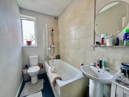 1 bedroom Flat for sale in Castlegate, Grantham, NG31