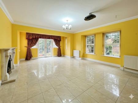 4 bedroom Detached house for sale in Cold Harbour Lane, Grantham, NG31