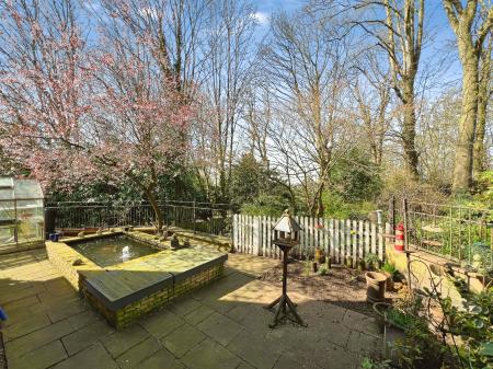 4 bedroom Detached house for sale in Cold Harbour Lane, Grantham, NG31