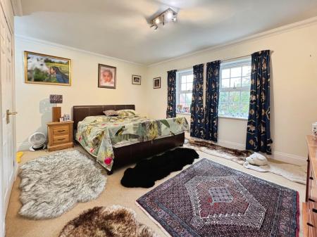 4 bedroom Detached house for sale in Cold Harbour Lane, Grantham, NG31