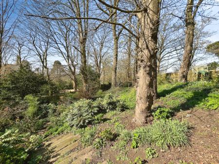 4 bedroom Detached house for sale in Cold Harbour Lane, Grantham, NG31