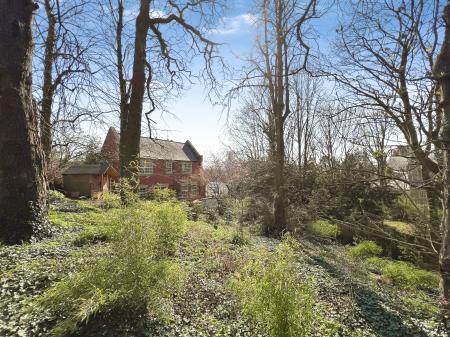 4 bedroom Detached house for sale in Cold Harbour Lane, Grantham, NG31