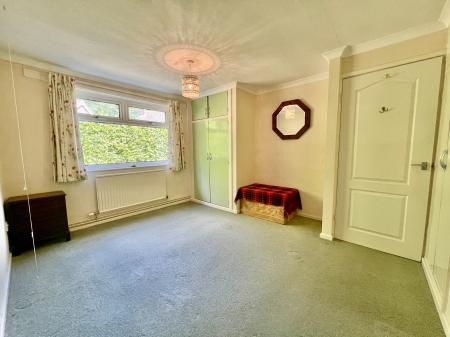 3 bedroom Bungalow for sale in Croft Drive, Grantham, NG31