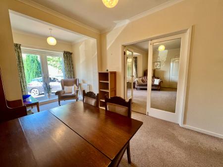 3 bedroom Bungalow for sale in Croft Drive, Grantham, NG31