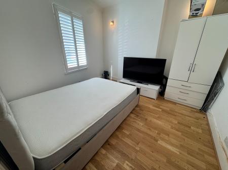 2 bedroom Terraced House for sale in Dudley Road, Grantham, NG31